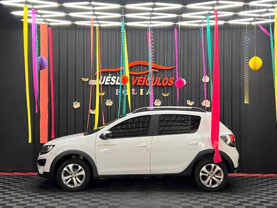 RENAULT SANDERO 1.6 STEPWAY 8V FLEX 4P MANUAL